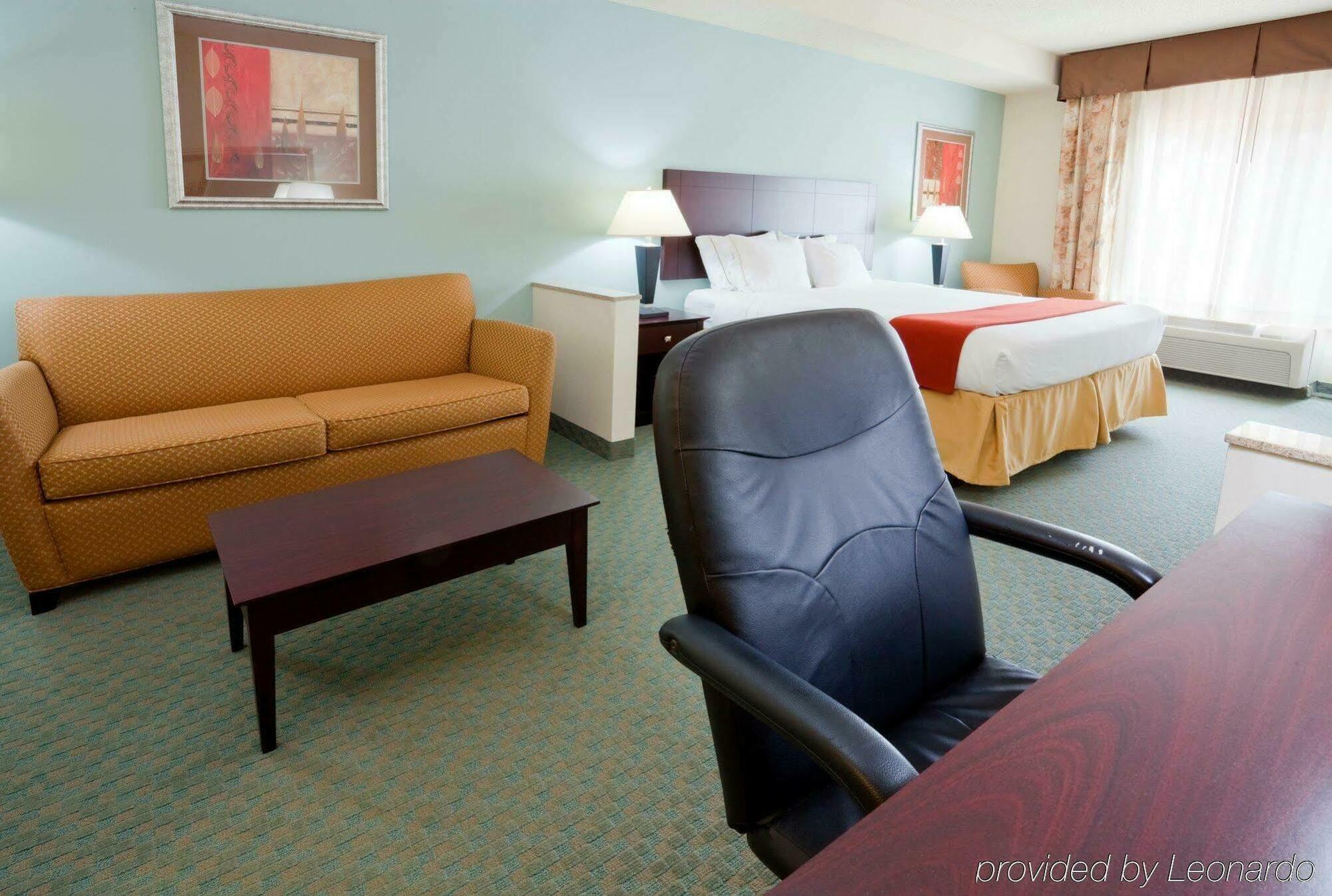Holiday Inn Express Arrowood By Ihg Charlotte Phòng bức ảnh